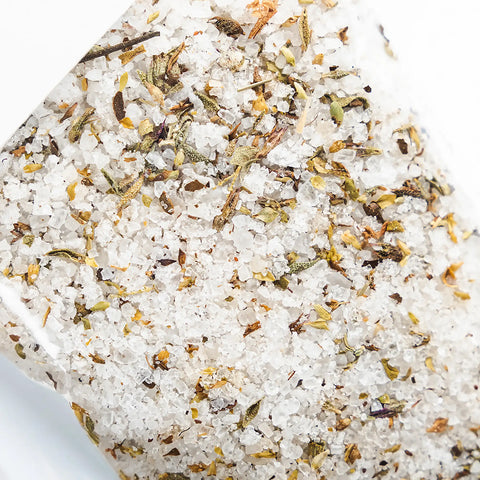 Cretan Anthos Meersalz-Flakes mit griechischen Kräutern (Refill 200 g) – knusprige Salzflocken aus Kreta, verfeinert mit aromatischen mediterranen Kräutern.