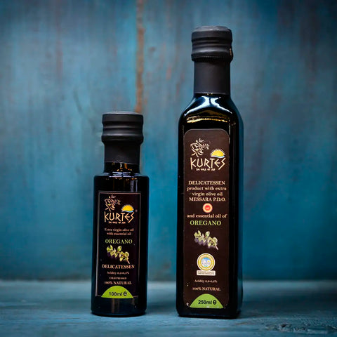 Kurtes Aromaöl Oregano – elegant präsentiert vor blauem Hintergrund, intensiv-würzig und ideal für authentisch mediterrane Gerichte