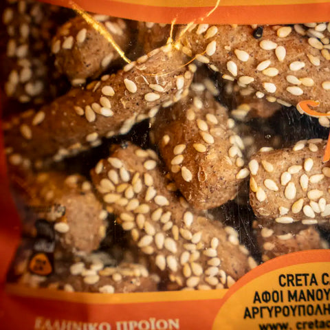 Nahaufnahme der Carob Brotsticks. Genau so lecker, wie sie aussehen. 